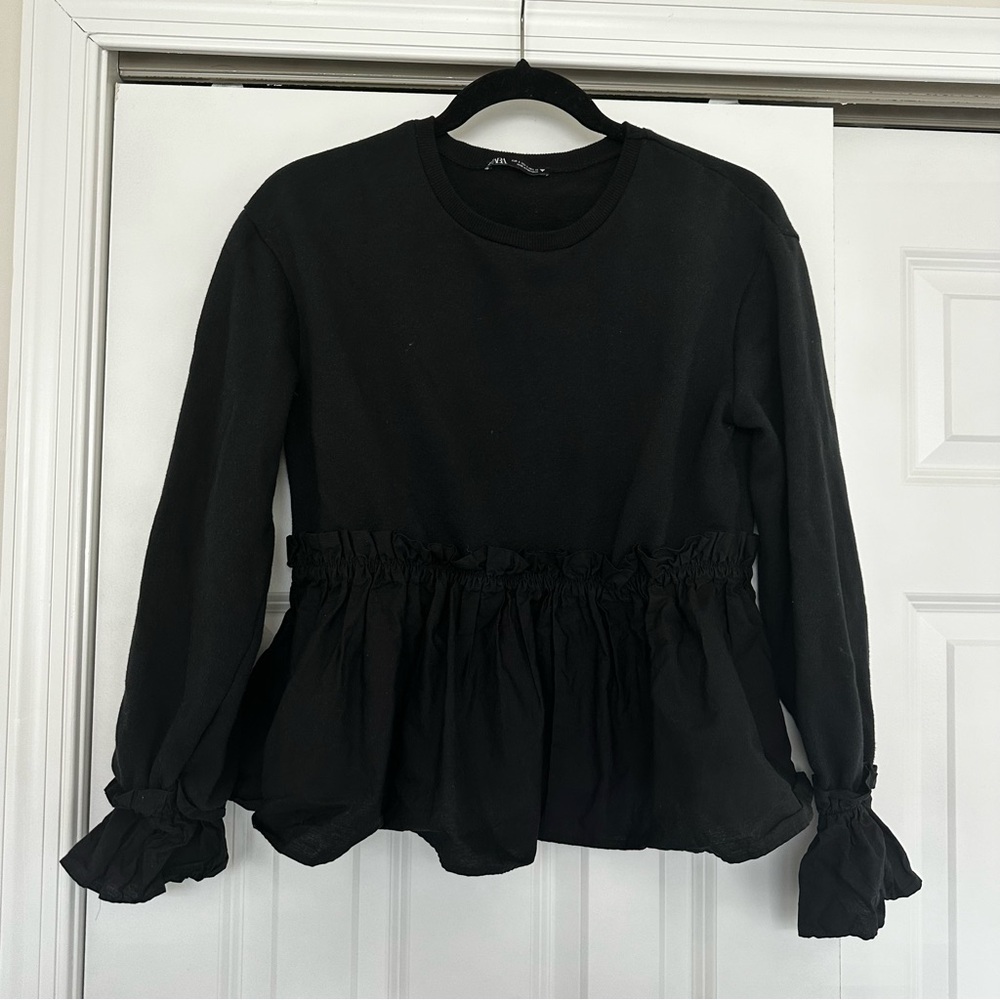 Black Zara sweatshirt